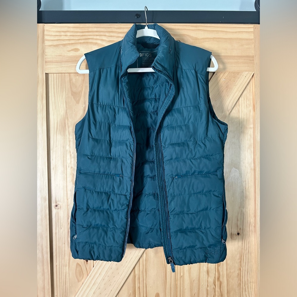 FIGS Vest